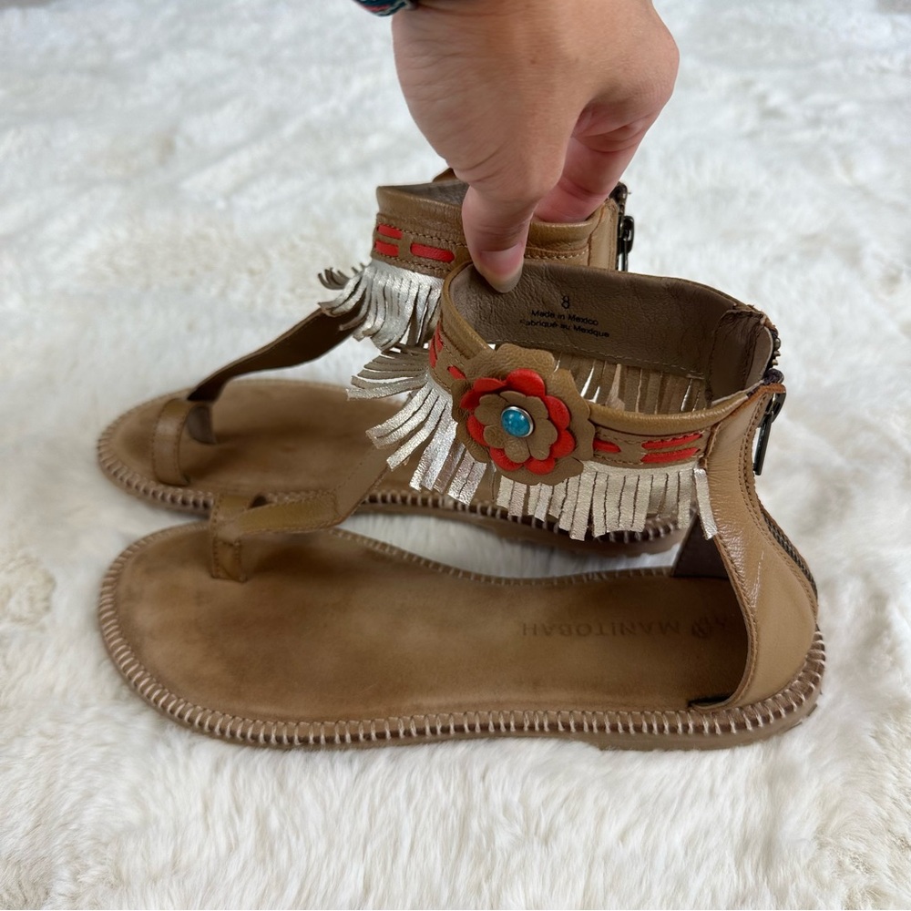 Manitobah Mukluks Wasaga Ankle Sandal Light Brown Red Tan Fringe, 8 - Picture 6 of 11